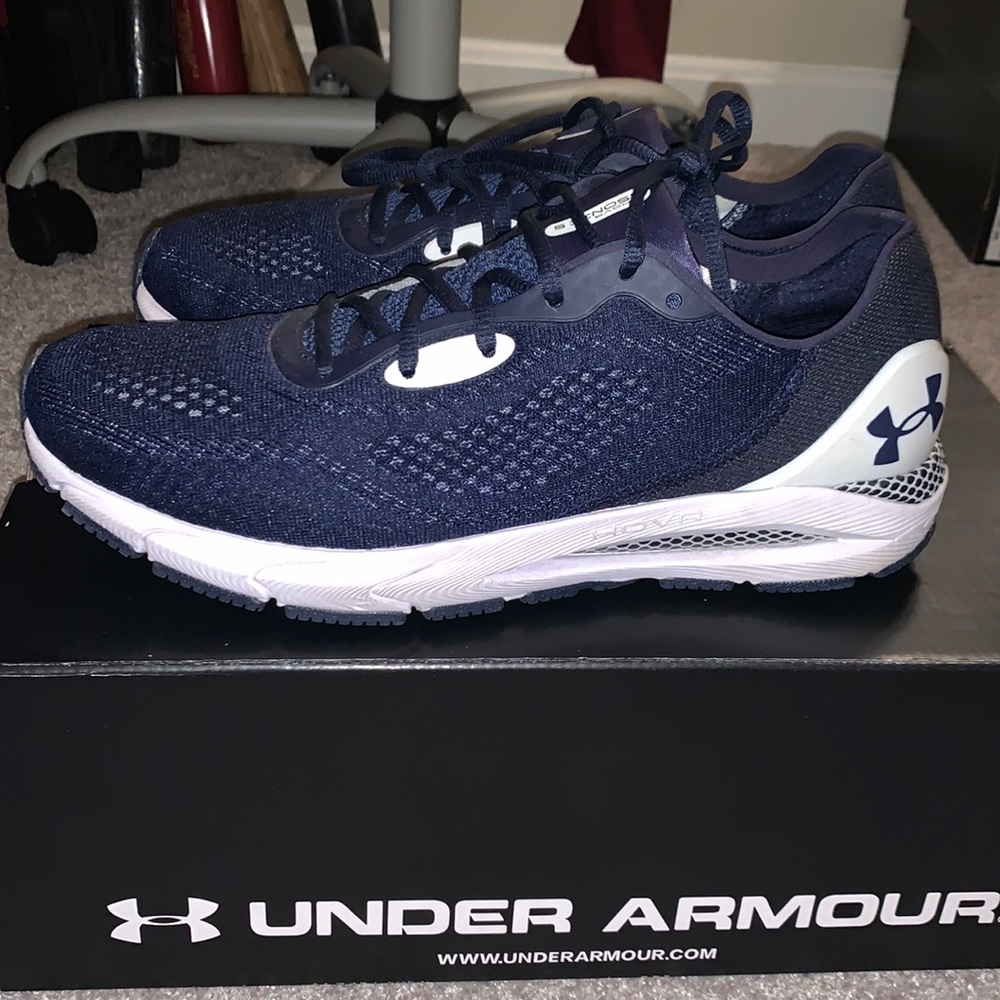 Under Armour Sonic 5